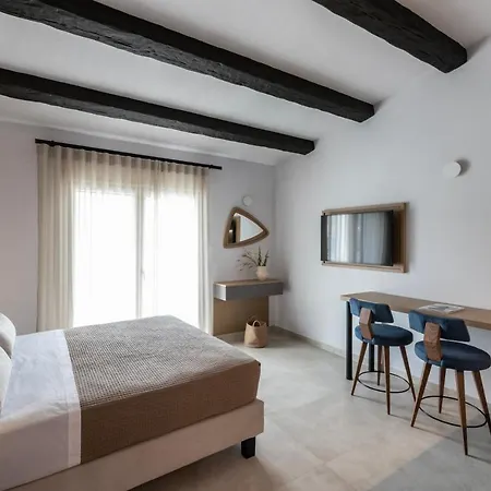 Sole Mare Chrisi Ammoudia